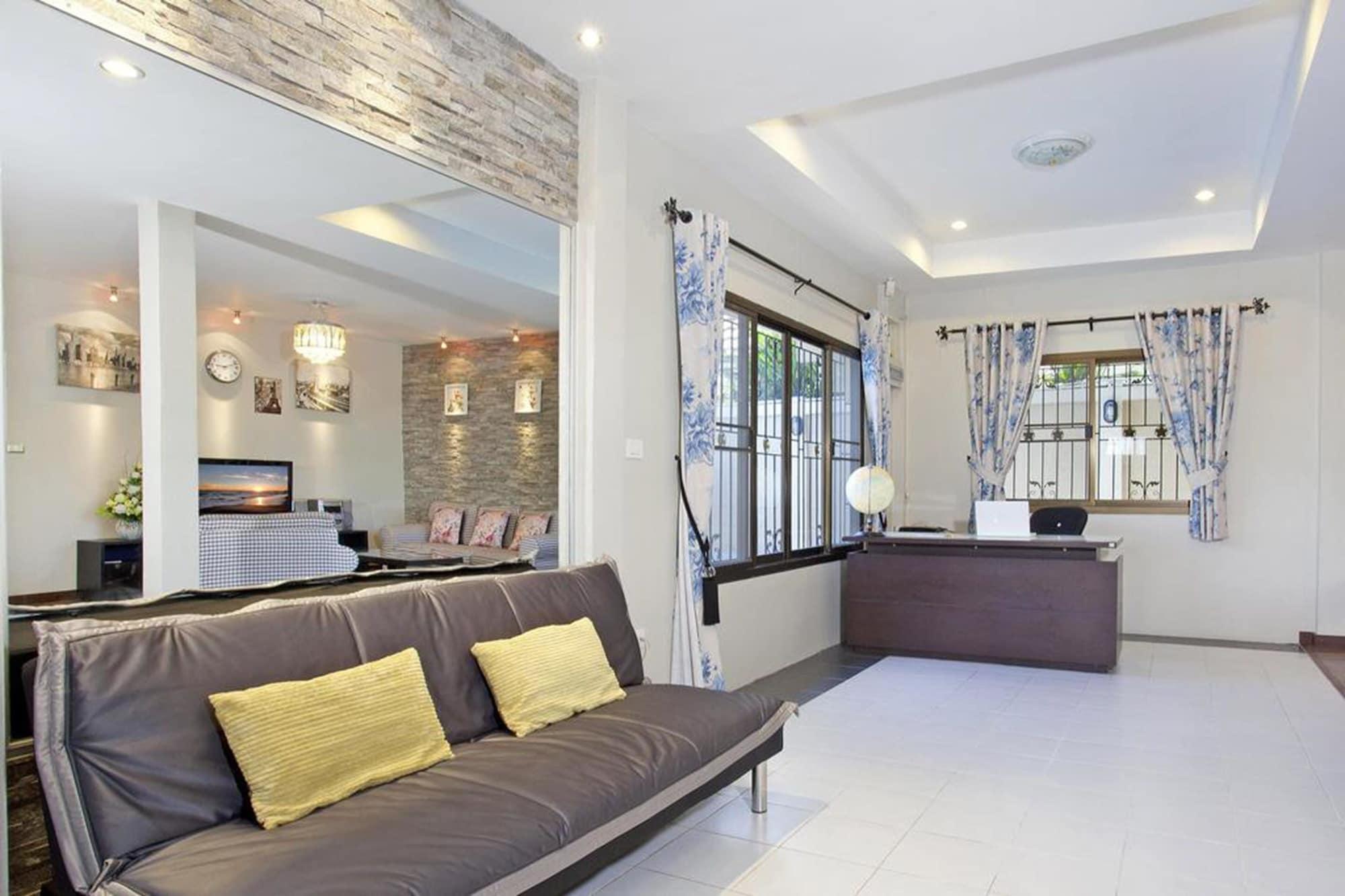 Pool Villa Tanzanite Near Walking Street باتايا المظهر الخارجي الصورة