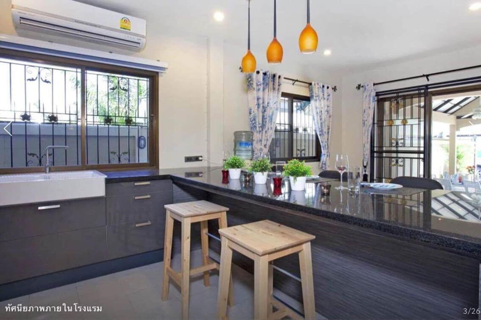 Pool Villa Tanzanite Near Walking Street باتايا المظهر الخارجي الصورة