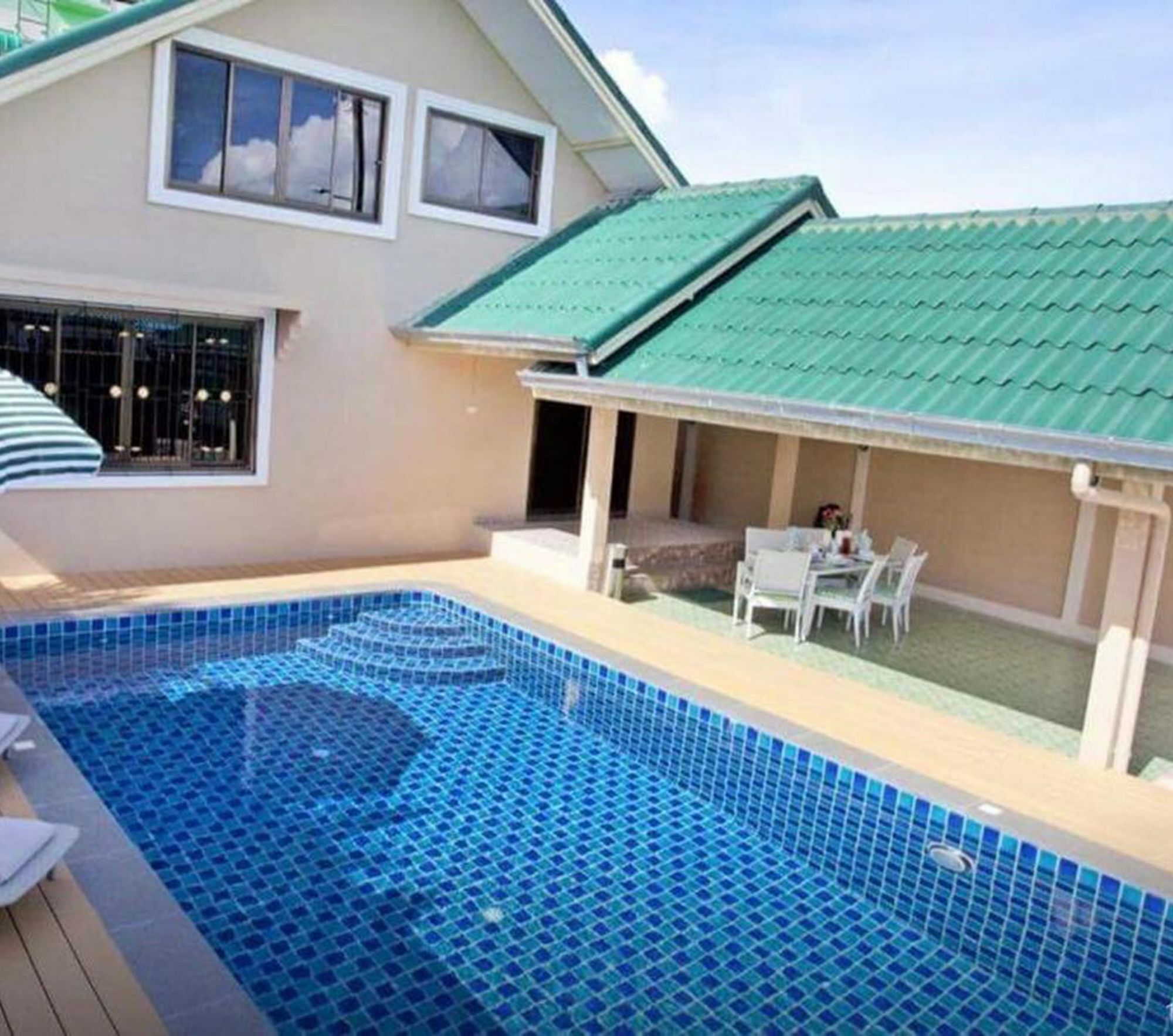 Pool Villa Tanzanite Near Walking Street باتايا المظهر الخارجي الصورة